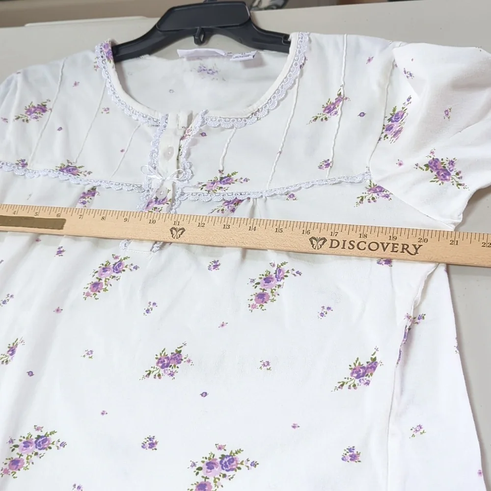 Country Store, White With Purple Bouquets Of Flowers Print Cropped PJ Set. XL